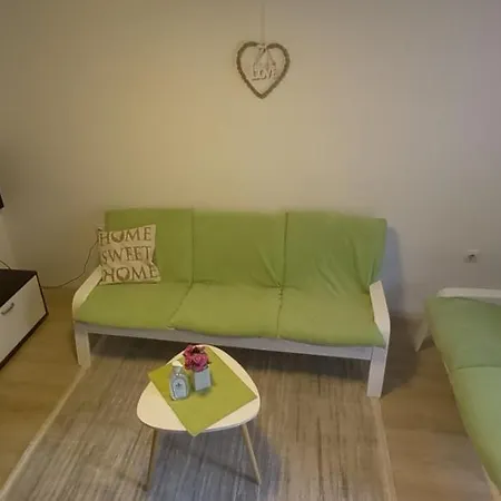 Jani ​​center Apartment *